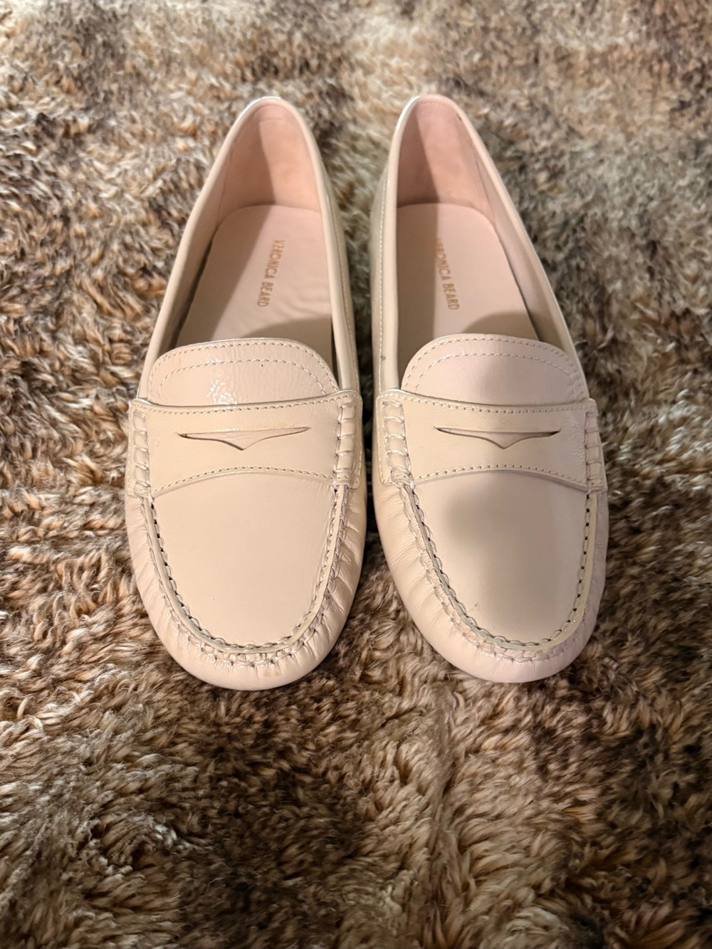 Veronica Bear Women's Cream Penny Loafers size 8 like new